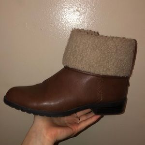 Style and Co brown boots